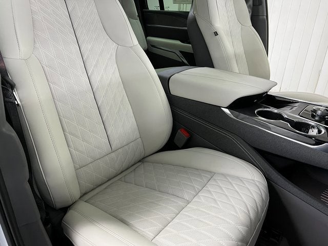 2026 Cadillac ESCALADE IQL Luxury