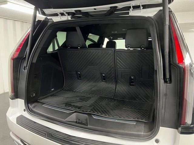 2024 Cadillac Escalade Luxury