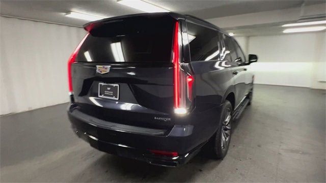 2023 Cadillac Escalade Sport