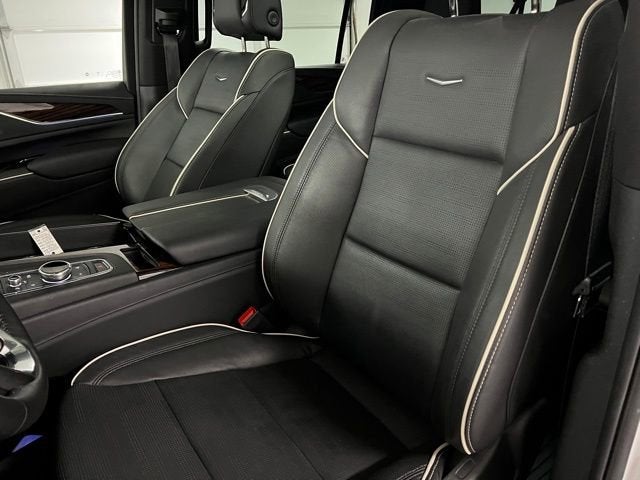 2024 Cadillac Escalade ESV Premium Luxury