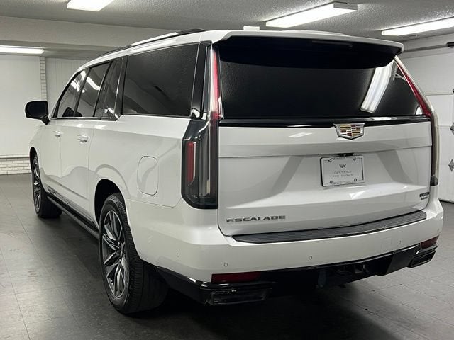 2022 Cadillac Escalade ESV Sport