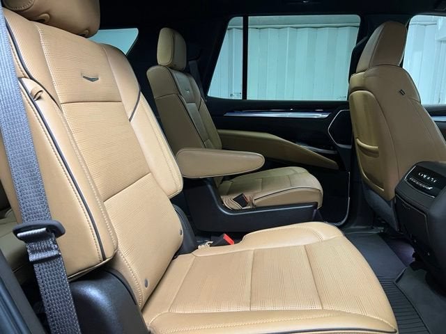 2025 Cadillac Escalade Premium Luxury