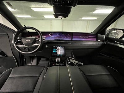 2025 Cadillac Escalade ESV Premium Luxury