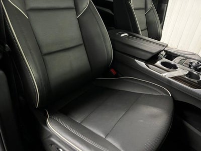 2025 Cadillac Escalade ESV Premium Luxury