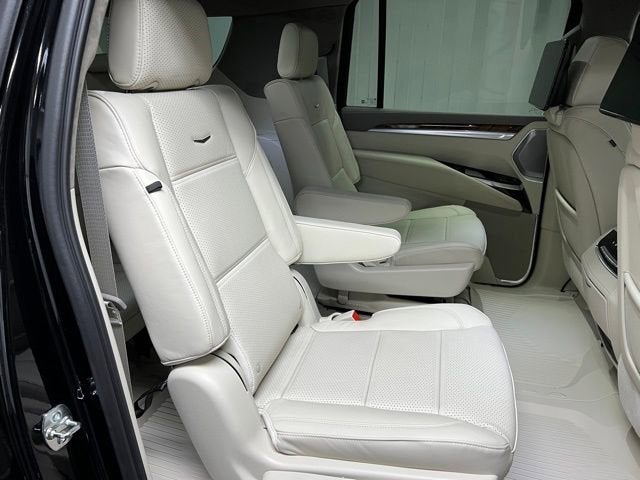 2025 Cadillac Escalade ESV Sport Platinum