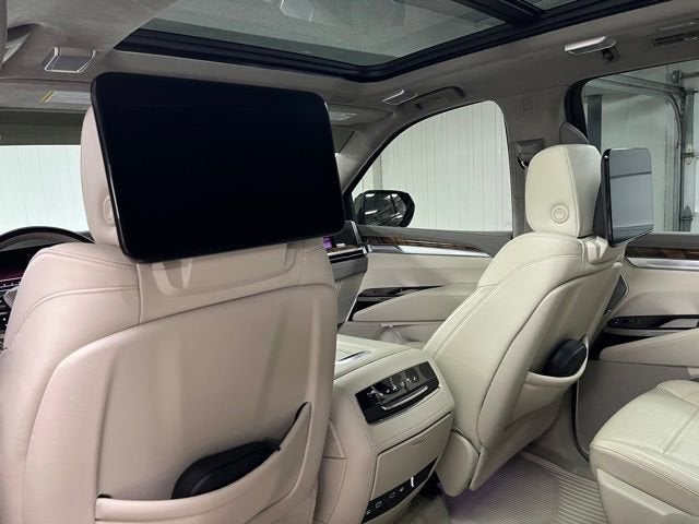 2025 Cadillac Escalade ESV Sport Platinum
