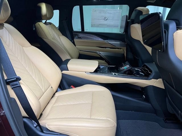 2025 Cadillac ESCALADE IQ Luxury 2