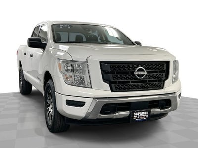 2024 Nissan TITAN Crew Cab SV 4x4
