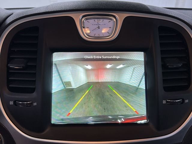 2023 Chrysler 300 Touring L