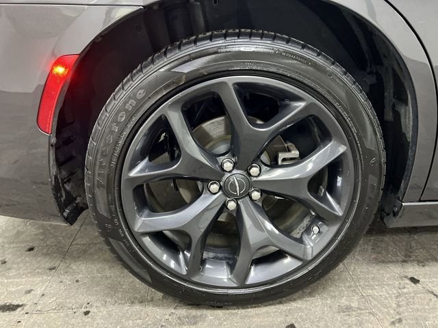 2023 Chrysler 300 Touring L