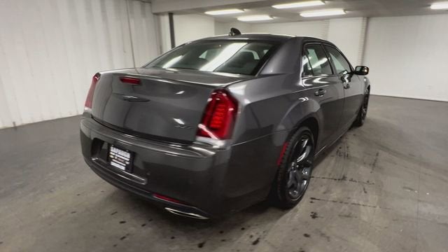 2023 Chrysler 300 Touring L