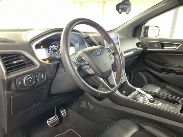 2021 Ford Edge ST-Line