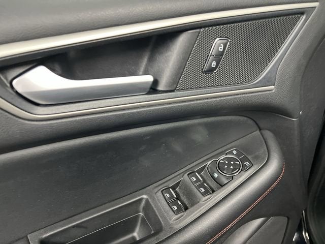 2021 Ford Edge ST-Line