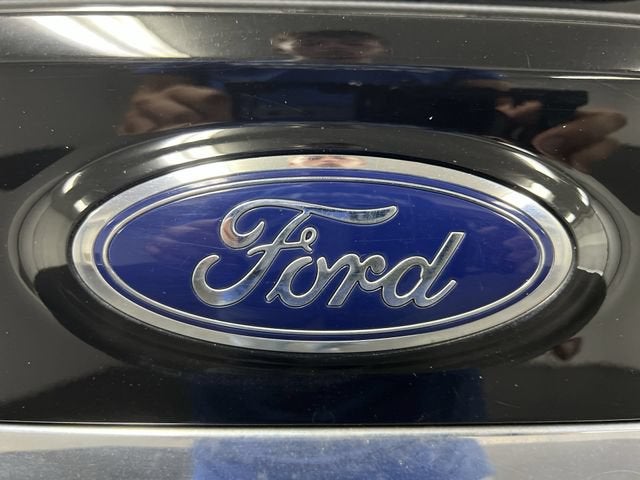 2020 Ford Edge SE