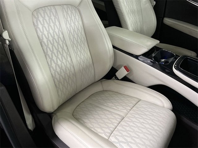 2022 Lincoln Nautilus Black Label