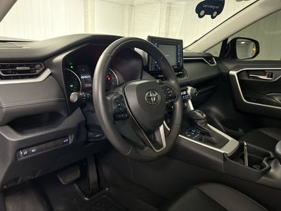2020 Toyota RAV4 XLE Premium