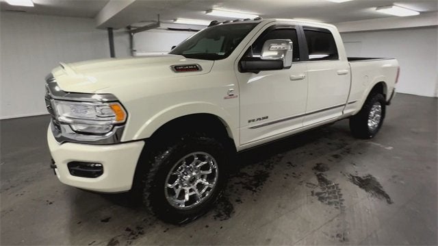 2023 RAM 3500 Limited Crew Cab 4x4 6'4" Box