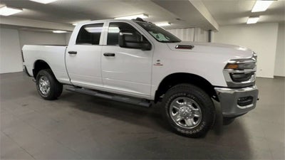 2025 RAM 2500 Tradesman Crew Cab 4x4 6'4" Box