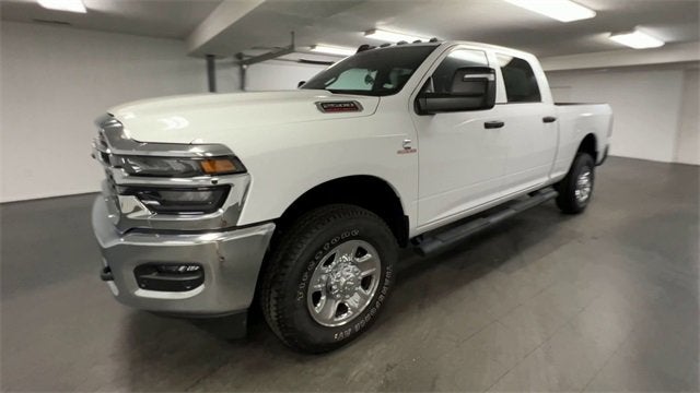 2025 RAM 2500 Tradesman Crew Cab 4x4 6'4" Box