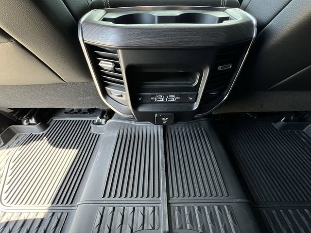 2025 RAM 3500 Laramie Crew Cab 4x4 8' Box
