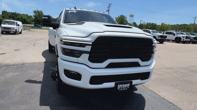 2025 RAM 3500 Laramie Crew Cab 4x4 8' Box