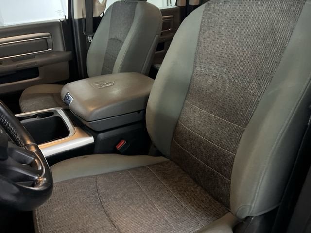 2018 RAM 1500 Big Horn Crew Cab 4x4 5'7" Box