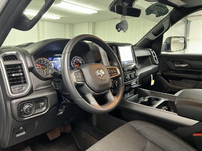 2026 RAM 1500 Express Crew Cab 4x4 5'7" Box