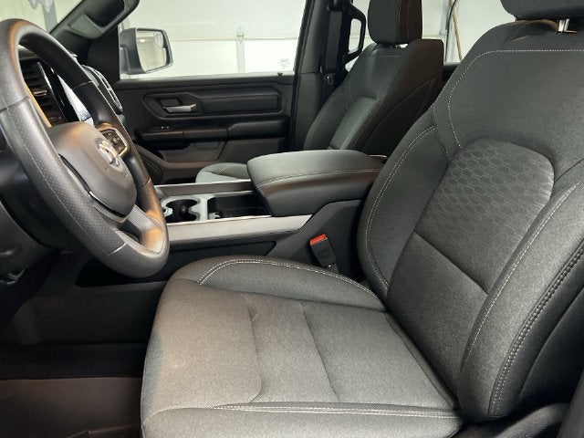 2026 RAM 1500 Express Crew Cab 4x4 5'7" Box