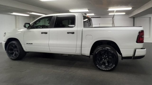 2026 RAM 1500 Express Crew Cab 4x4 5'7" Box