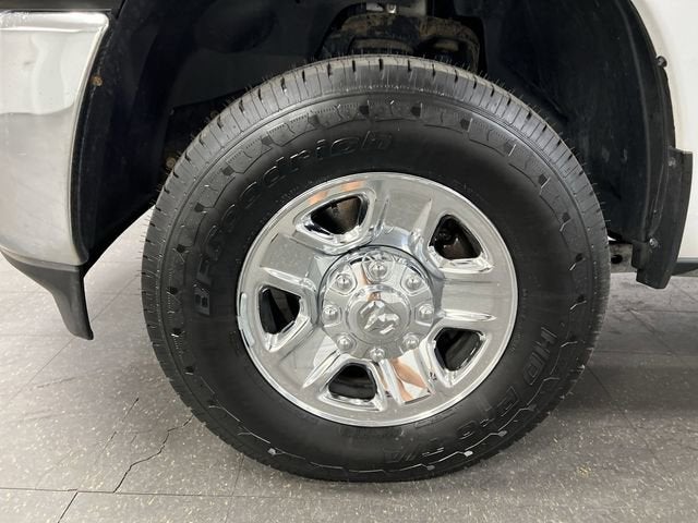 2022 RAM 3500 Tradesman Crew Cab 4x4 8' Box