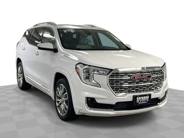 2022 GMC Terrain Denali AWD's photo