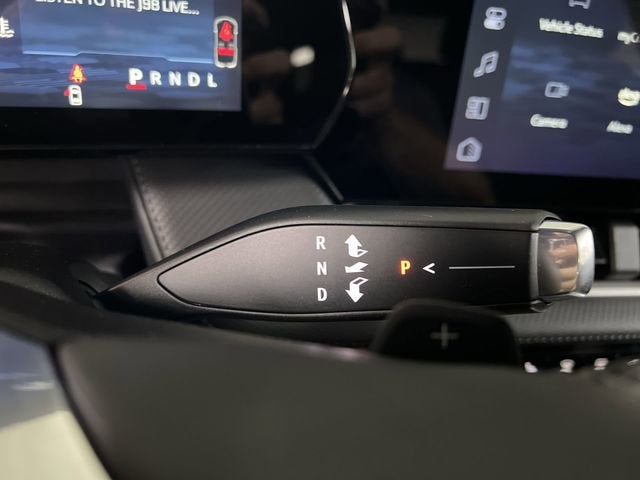 2025 Chevrolet Equinox LT - Photo 16