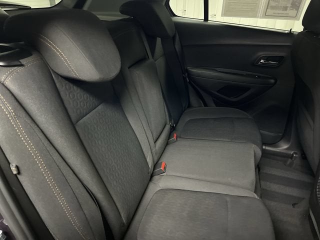 2019 Chevrolet Trax LS - Photo 25