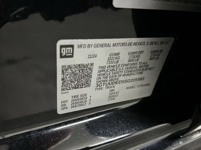 2025 GMC Sierra 1500 SLT