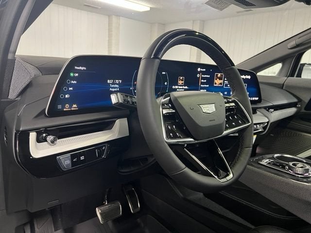2027 Cadillac OPTIQ Luxury