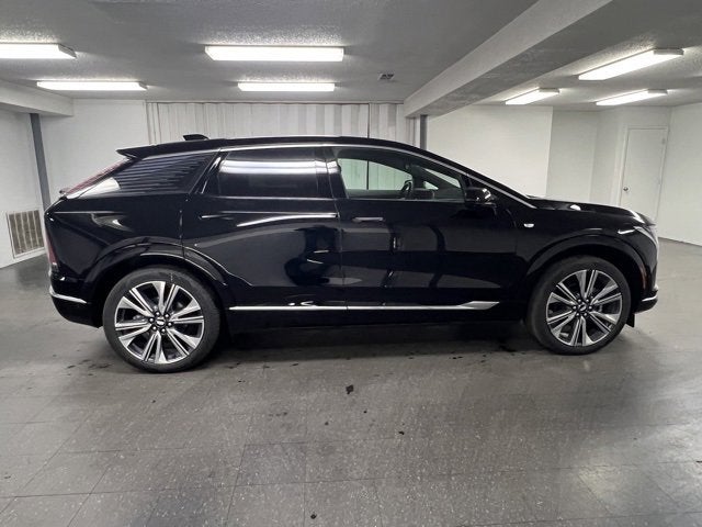 2026 Cadillac OPTIQ Premium Luxury