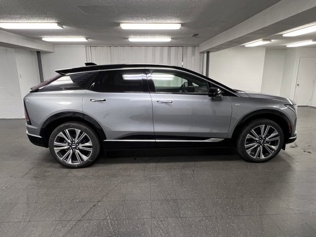 2026 Cadillac OPTIQ Premium Luxury