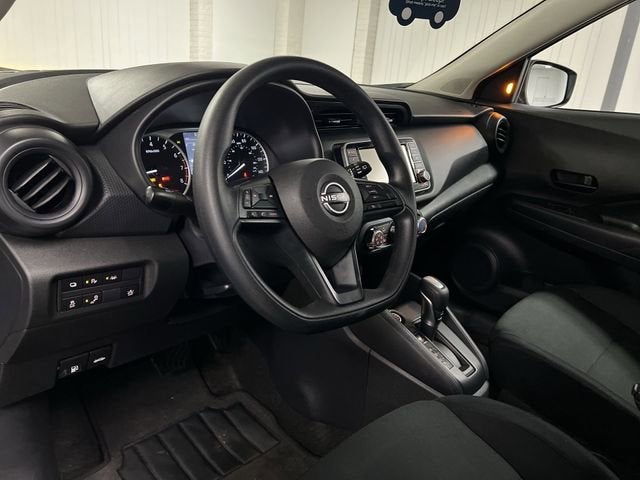 2024 Nissan Kicks S Xtronic CVT