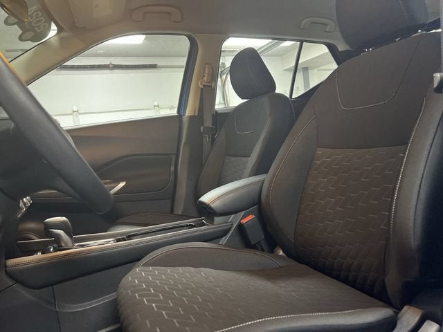 2024 Nissan Kicks SV Xtronic CVT