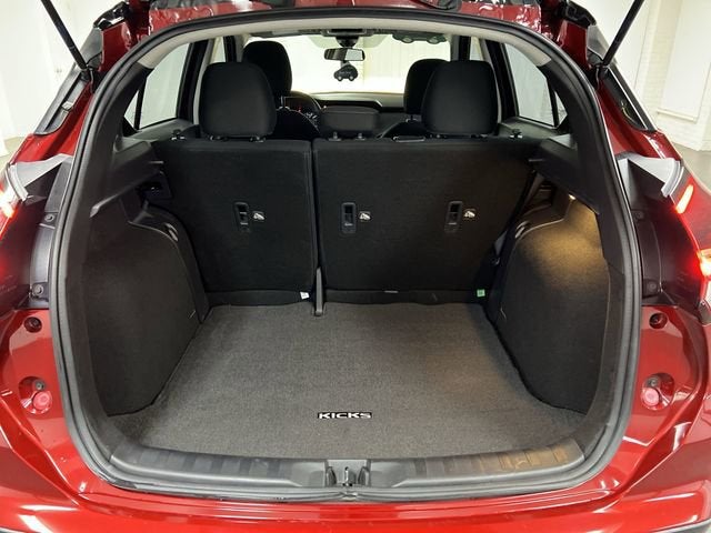 2023 Nissan Kicks SV Xtronic CVT