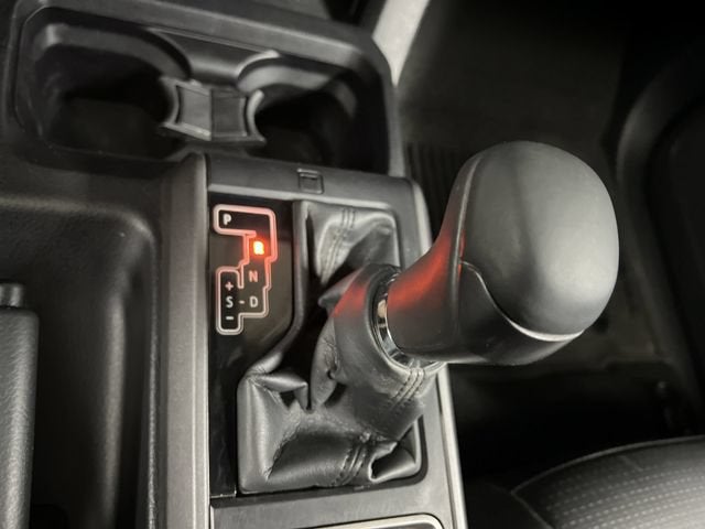 2022 Toyota Tacoma 4WD SR