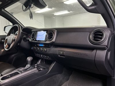 2022 Toyota Tacoma 4WD SR