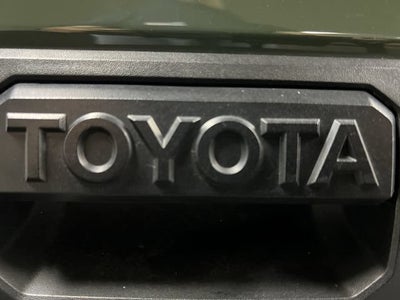 2022 Toyota Tacoma 4WD SR