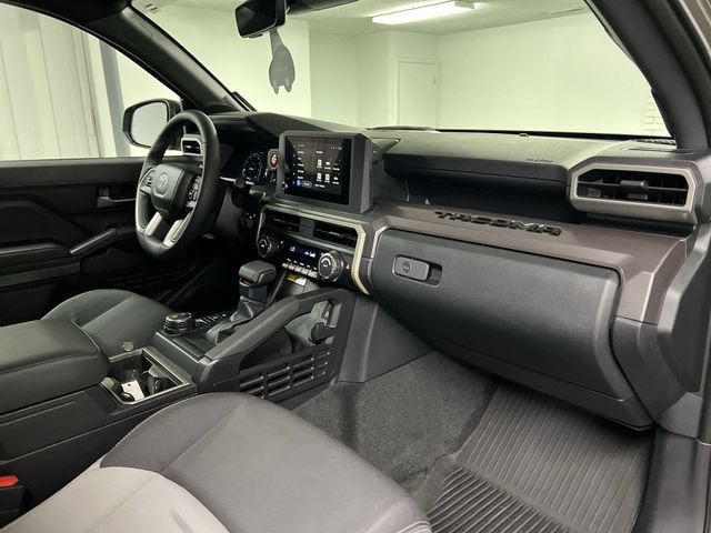 2026 Toyota Tacoma 4WD SR5