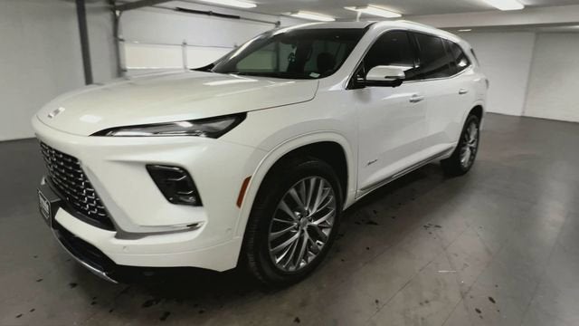 2025 Buick Enclave Avenir