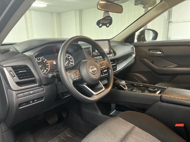 2024 Nissan Rogue SV - Photo 10