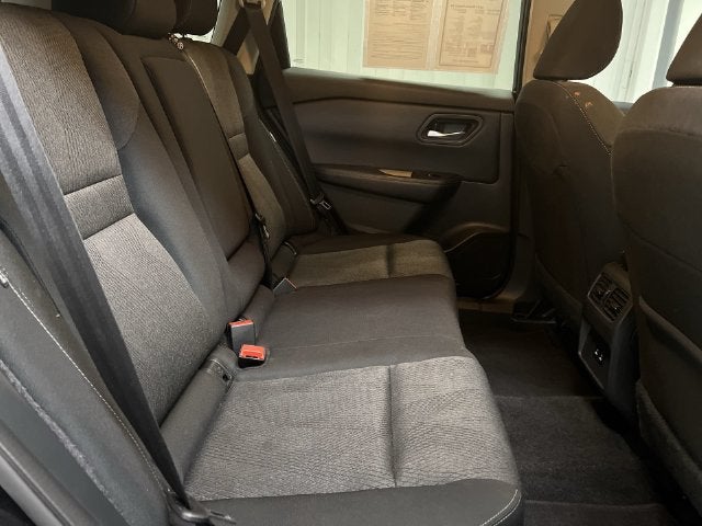 2024 Nissan Rogue SV - Photo 26