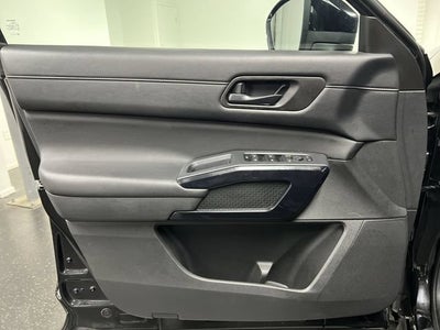 2024 Nissan Pathfinder S FWD