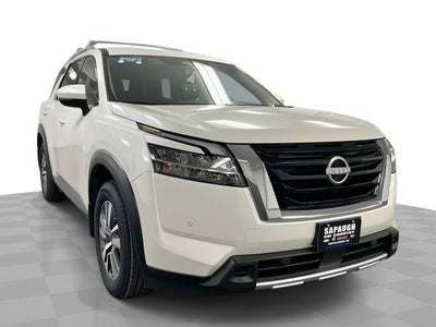 2024 Nissan Pathfinder SL 4WD