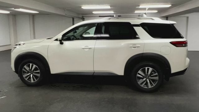 2024 Nissan Pathfinder SL 4WD